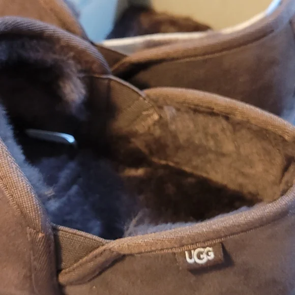 UGG LEISURE SLIP-ON - Picture 6 of 8